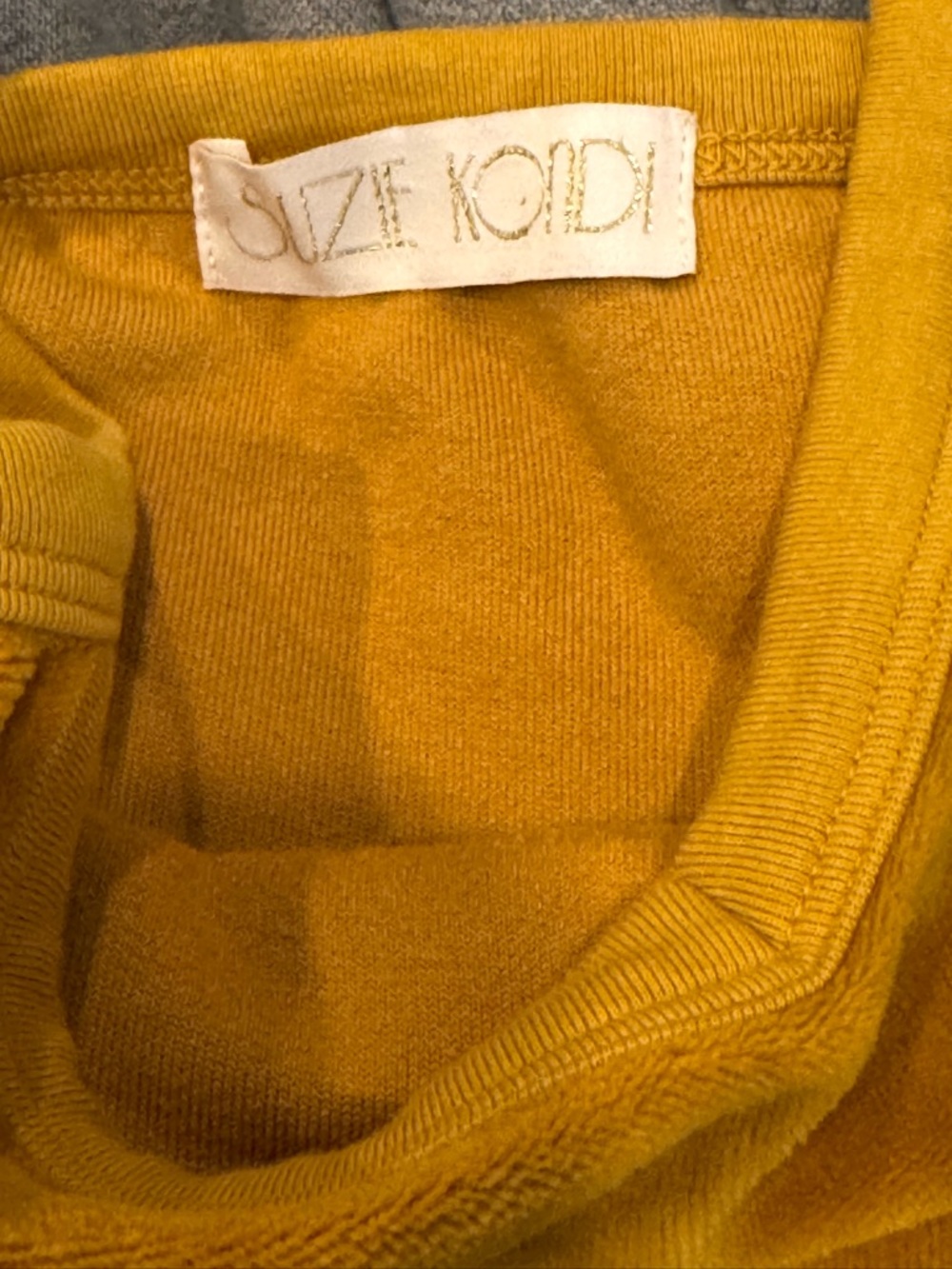 Suzi Kondi Mustard Velvet Wide-Leg Jumpsuit XS great condition only worn twice - Picture 3 of 4